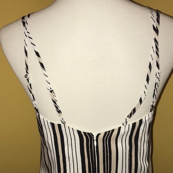 🌴 Cupcakes and cashmere Corbin stripe maxi dress - Picture 12 of 13